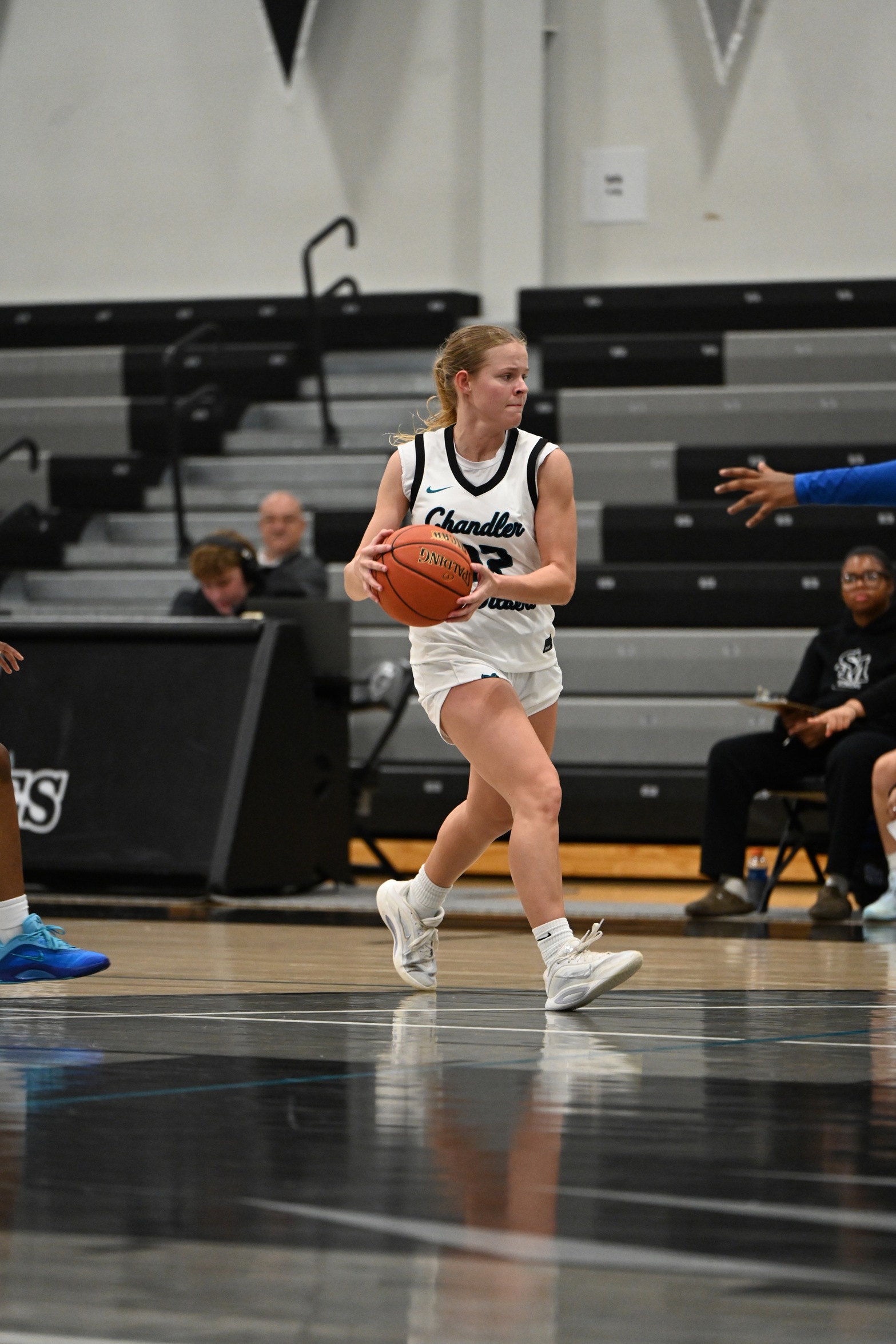 &nbsp;Chandler-Gilbert overwhelms South Mountain, 109&ndash;24, behind 21 threes